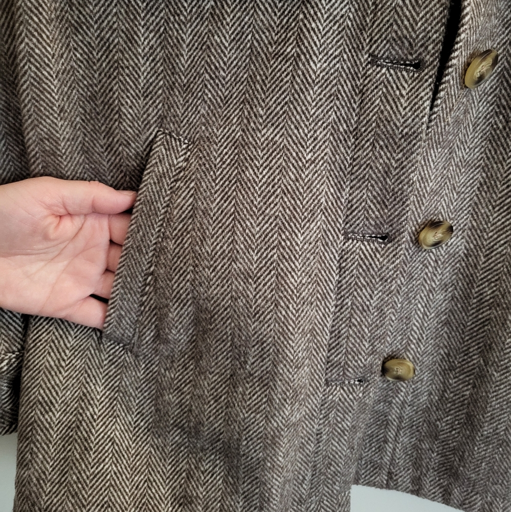 Denver Hayes Herringbone Shacket - Picture 4 of 9